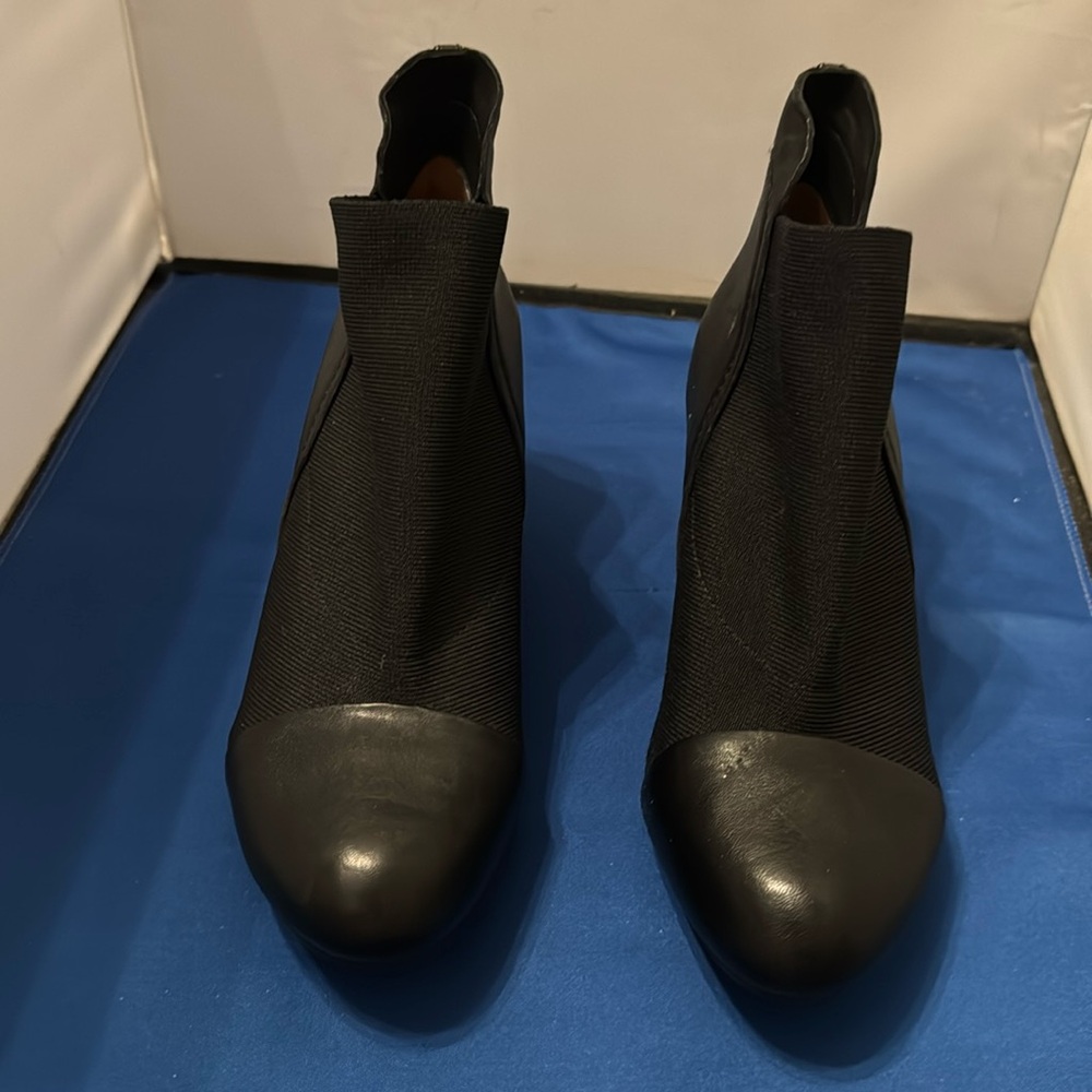 Gentle soul‎ by Kenneth Cole boots size 7.0